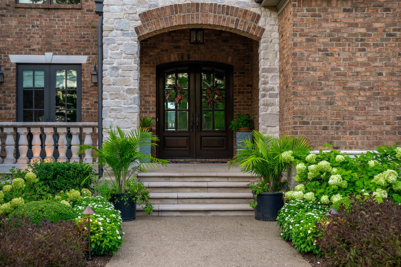 Entry Garden &middot; Front Entry