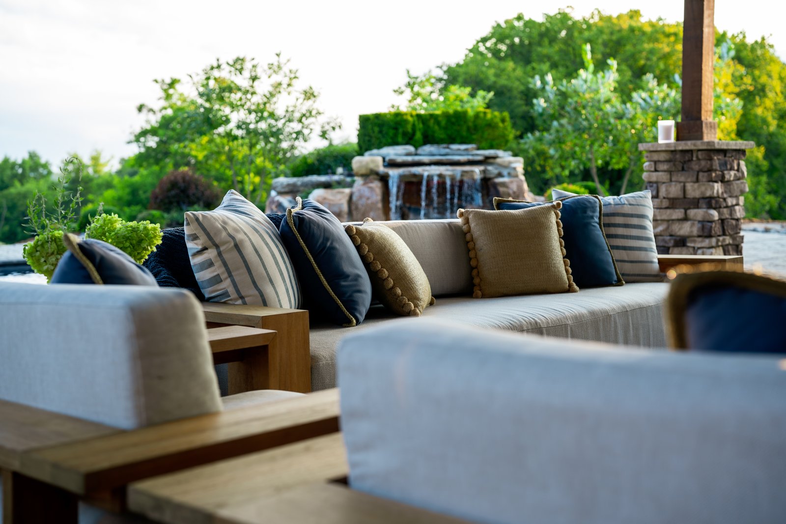 Pillow Line &middot; Pavilion Lounge