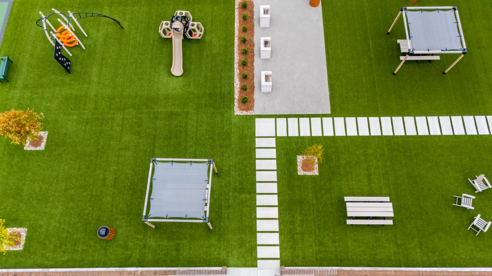 Turf Play Yard &middot; Turf Recreation